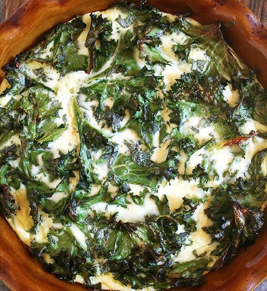 I make crustless quiche nearly once a week, always with uncooked greens, always with fresh thyme, always with crème fraîche, always following the Tartine recipe. Without a crust in the equation, this sort of quiche is effortless to whip up for a weeknight dinner. // alexandracooks.com