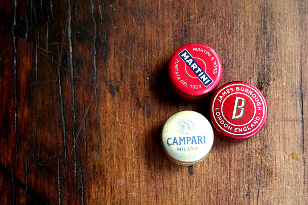 caps