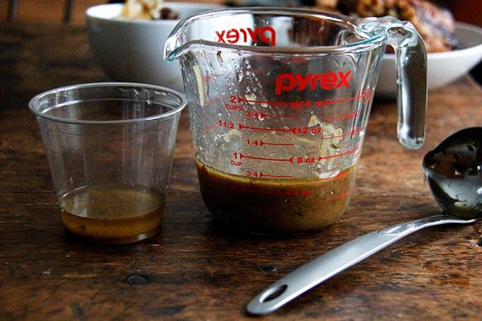 A pyrex with sauce. 