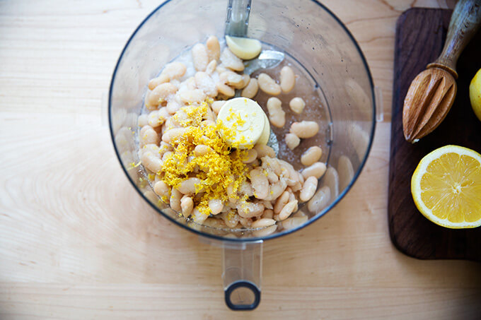 beans, lemon zest, salt, garlic and juice, ready to be puréed