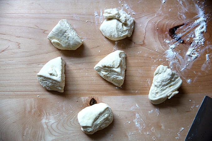 6 portions of pita bread dough.