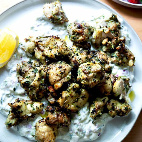 A plate of chicken souvlaki.