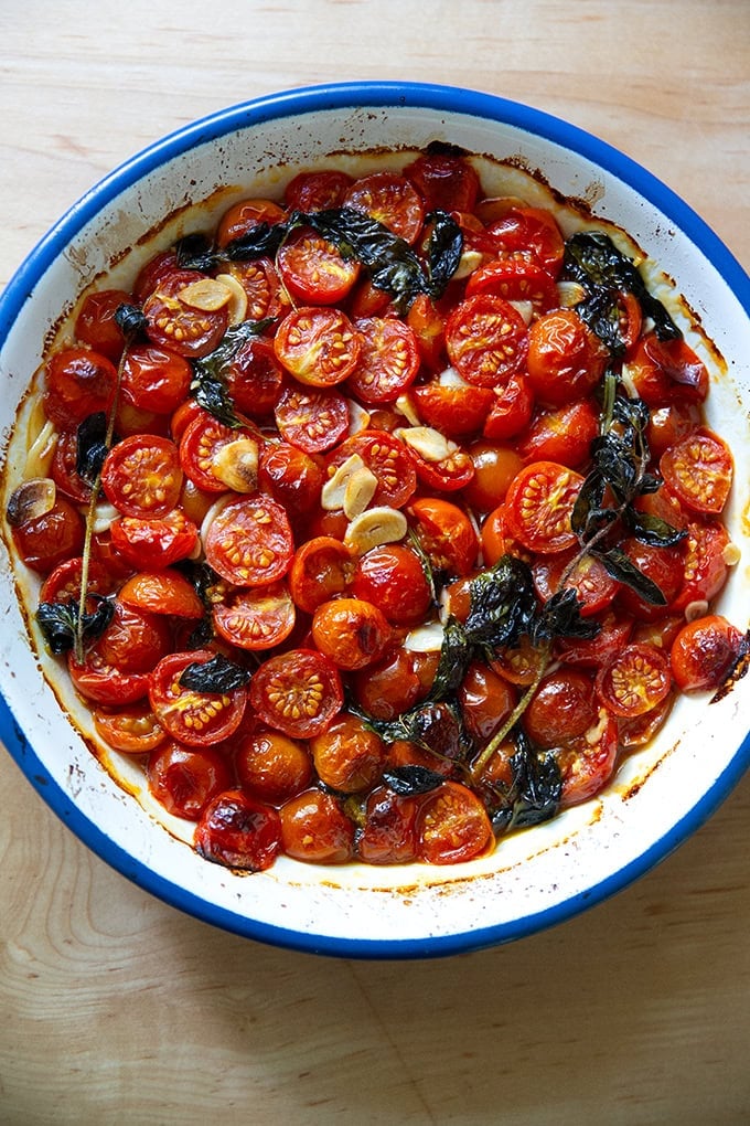 A plate of roasted tomatoes.